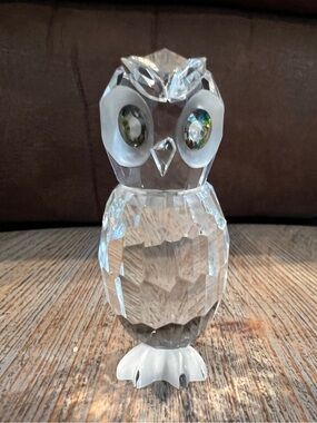 Vtg Crystal Owl Figurine Frosted Face & Beak W/ green Eyes 3” Tall